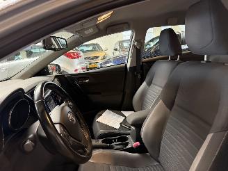 Toyota Auris Touring Sports 1.8 Hybrid Dynamic picture 18