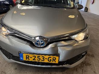 Toyota Auris Touring Sports 1.8 Hybrid Dynamic picture 9