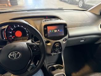 Toyota Aygo 1.0 VVT-i x-play picture 22