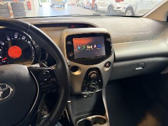 Toyota Aygo 1.0 VVT-i x-play picture 23
