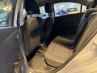 Chevrolet Aveo 1.2 LT picture 11