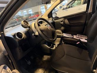 Peugeot 107 1.0 Active picture 17