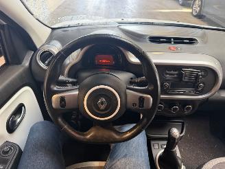 Renault Twingo 1.0 SCe picture 22