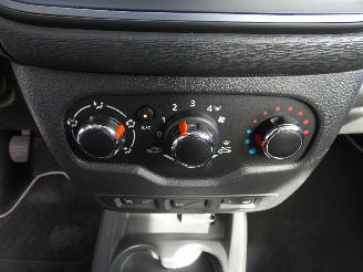 Dacia Lodgy 1.2 TCe Stepway picture 16