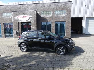 uszkodzony samochody osobowe Hyundai Kona 1.6 GDI HEV Comfort 2020/8