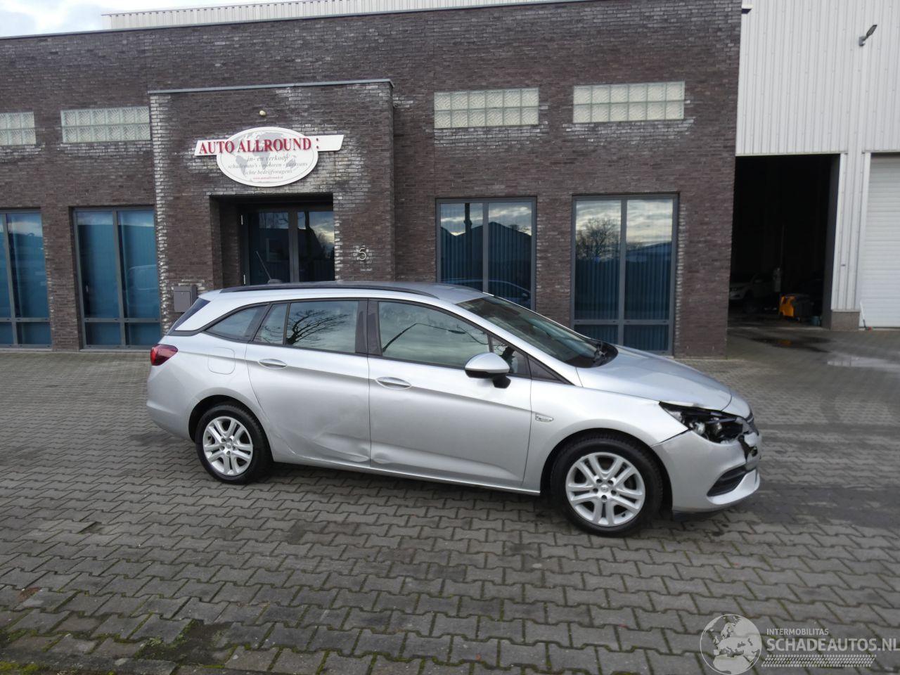 Opel Astra SPORTS TOURER 1.4 Edition Automaat