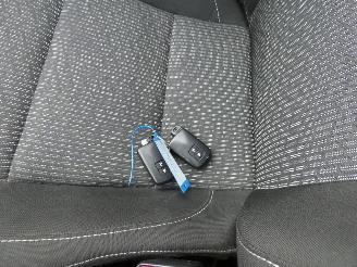 Toyota Auris Touring Sports 1.8 Hybr. Lease picture 23