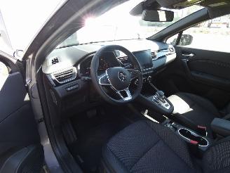 Renault Captur 1.6 E-Tech Hybrid 145 SL Rive Gauche picture 10