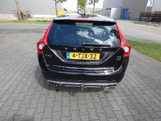 Volvo V-60 PLUG IN HYBRID 2.4 D6 AWD Pl.i Sum. picture 4