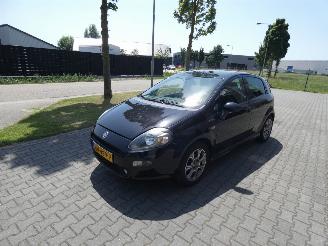 Fiat Punto 1.3 M-Jet Lounge picture 7