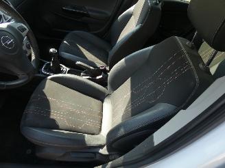 Opel Corsa 1.2 EcoF. Selection Pano picture 11