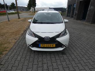 Toyota Aygo 1.0 VVT-i x-pure picture 8