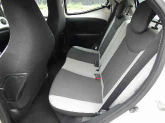 Toyota Aygo 1.0 VVT-i x-pure picture 10