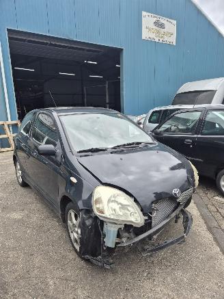 Toyota Yaris (P1) Hatchback 1.5 TS 16V VVT-i (1NZFE) [77kW] 5-BAK picture 6