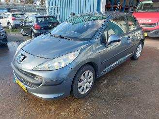 Vaurioauto  passenger cars Peugeot 207 207/207+ (WA/WC/WM) Hatchback 1.4 16V (ET3J4(KFU)) [65kW] 2006/9