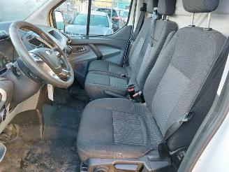 Ford Transit Custom Transit Custom Van 2.2 TDCi 16V picture 9