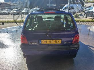 Renault Twingo Twingo (C06) Hatchback 3-drs 1.2 16V picture 5