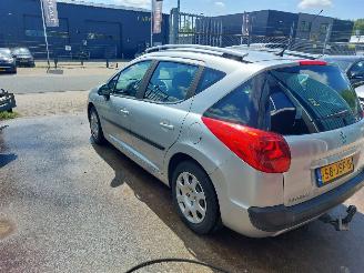 Peugeot 207 207 SW (WE/WU) Combi 1.6 HDi 16V picture 4
