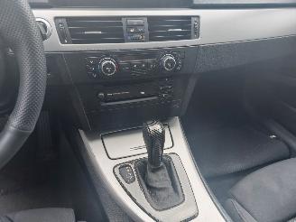 BMW 3-serie 3 serie Touring (E91) Combi 318i 16V picture 9