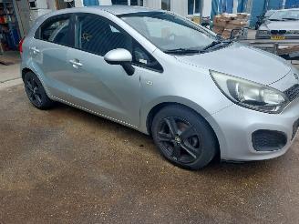 Kia Rio Rio III (UB) Hatchback 1.2 CVVT 16V picture 3