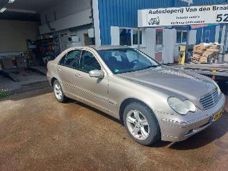 Mercedes C-klasse C (W203) Sedan 2.0 C-180 16V picture 3