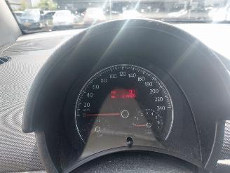Volkswagen New-beetle New Beetle (1Y7) Cabrio 1.6 picture 9