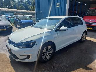 Volkswagen e-Golf Golf VII (AUA) Hatchback e-Golf picture 1