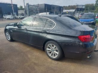 BMW 5-serie 5 serie (F10) Sedan 528i 16V picture 4