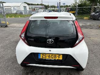 Toyota Aygo 1.0 VVT-I 53KW X 5-Drs Apple Carplay NAP picture 4