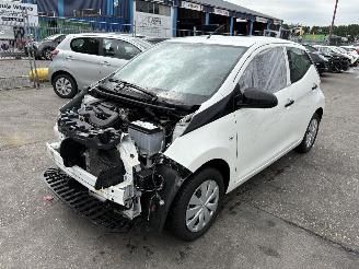 Toyota Aygo 1.0 VVT-I 53KW X 5-Drs Apple Carplay NAP picture 5