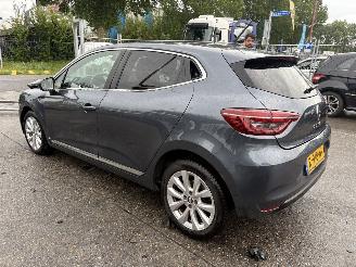 Voiture accidenté Renault Clio 1.6 E-Tech Hybrid 140 Autom. RS-Line Clima Navi Camera 2022/2