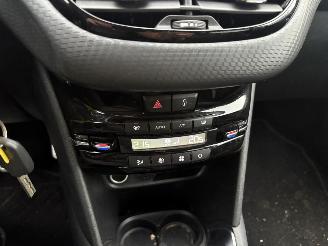 Peugeot 208 1.2 81KW GT-Line Clima Navi Camera Led picture 11