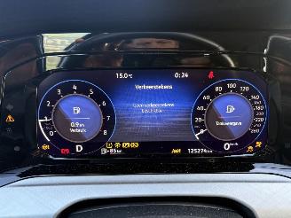Volkswagen Golf 1.0 eTSI 81KW DSG Clima Navi Led Life Business picture 13