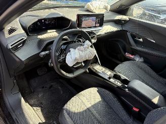 Peugeot 2008 1.2 Autom. 96KW Allure Clima Navi Led 360 Camera NAP picture 8