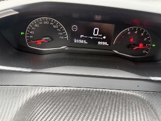Peugeot 2008 1.2 75KW Clima Navi Led 360 view Active NAP picture 10
