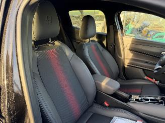 Alfa Romeo Junior Elettrica 54 kWh 115KW Clima Navi Camera DNA NAP picture 9