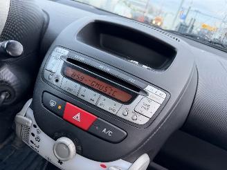 Peugeot 107 1.0 50KW Airco Led Active 5-Drs NAP picture 9