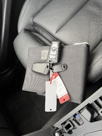 BMW 3-serie 330E Autom. Clima Navi Schuifdak HUD 360Camera High Executive NAP picture 16