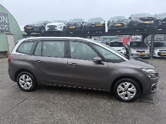 Unfallwagen Citroën Grand C4 Picasso 1.2 96KW Clima Navi Led 7-Pers Business 2017/7