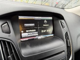 Ford Focus 1.0 92KW Clima Navi Titanium Edition NAP picture 9