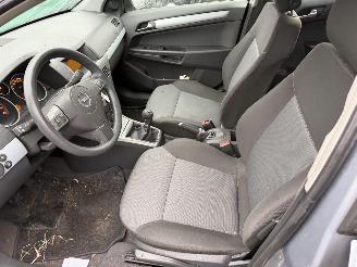 Opel Astra 1.6 77KW Enjoy Airco 5-Drs NAP picture 7