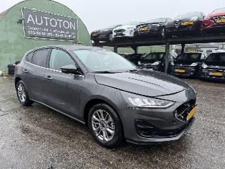 Voiture accidenté Ford Focus 1.0 Ecoboost 92KW Clima Navi Led Hybrid Titanium 5-Drs NAP 2023/3