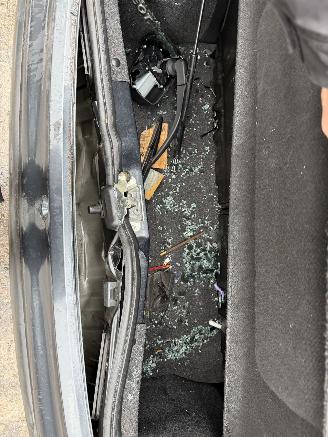 Peugeot 107 1.0 50KW Active Airco Led 5-Drs NAP picture 12