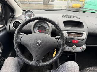 Peugeot 107 1.0 50KW Active Airco Led 5-Drs NAP picture 7