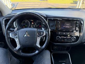 Mitsubishi Outlander 2.0 PHEV 89KW Executive Edition Clima Navi Led NAP picture 8