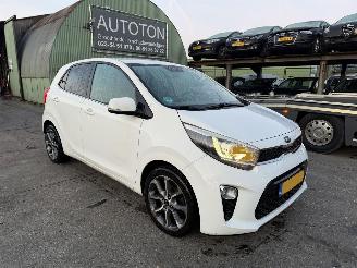 Damaged car Kia Picanto 1.0 CVVT 49KW Design Edition Clima Navi Led Xenon Leer Camera NAP 2018/5