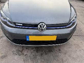 Volkswagen e-Golf 36 kWh 100KW DSG Clima Navi Leer Led picture 19