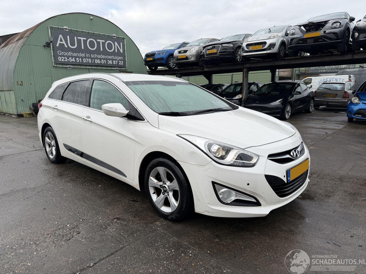 Hyundai I-40 1.6 GDI 99KW Clima Navi Led Xenon Camera Bleu Business Edition