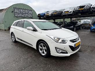 Unfallwagen Hyundai I-40 1.6 GDI 99KW Clima Navi Led Xenon Camera Bleu Business Edition 2012/4