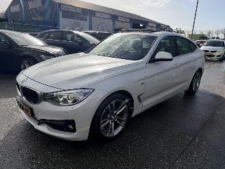 Damaged car BMW 3-serie GT 328I 180KW Autom. Pano Clima Navi Camera Leer High Executive NAP 2015/1